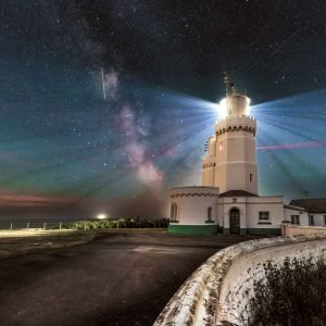 CDL0101---Night-sky-milky-way-lighthouse-web
